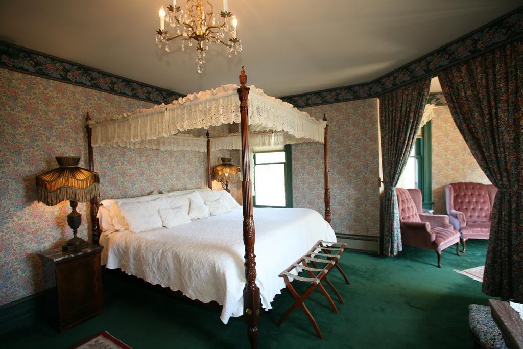 Old Consulate Inn Port Townsend Oda fotoğraf